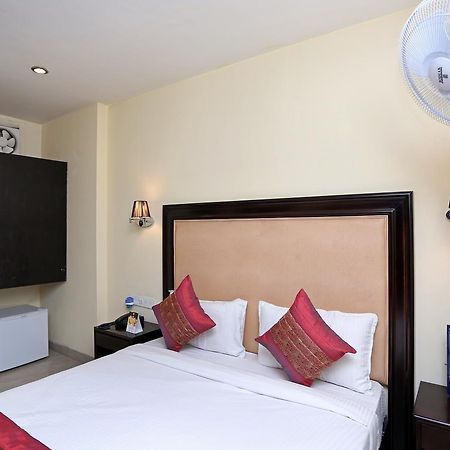 Oyo 714 Hotel De Plaza New Delhi Exteriör bild