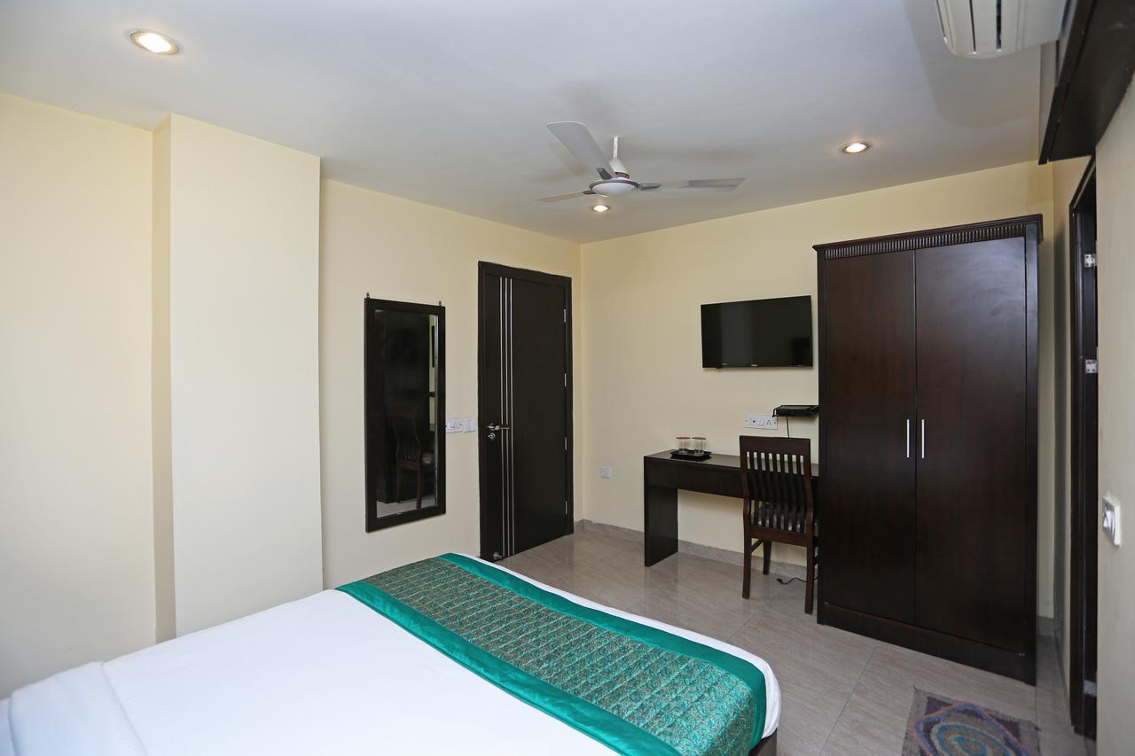 Oyo 714 Hotel De Plaza New Delhi Exteriör bild