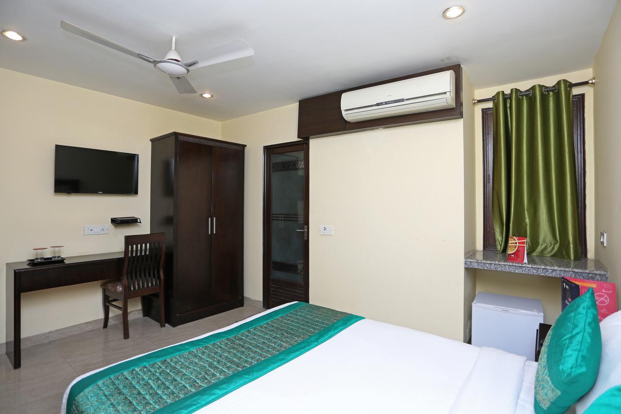 Oyo 714 Hotel De Plaza New Delhi Exteriör bild